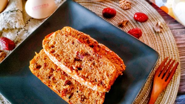 养生核桃红糖枣糕