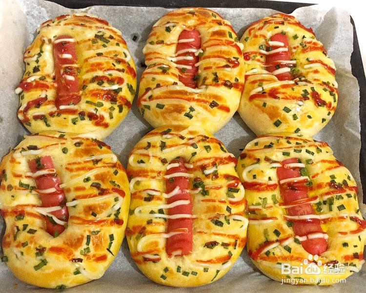 美味面包夹香肠的做法