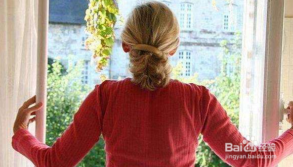 长久不住的房子窗是开好还是关好？