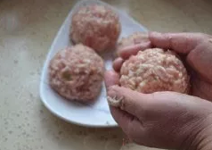 狮子头的家常做法是怎样的呢?