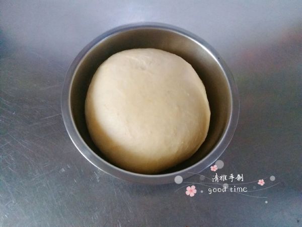 奶香豆沙华夫饼配缤纷鲜果