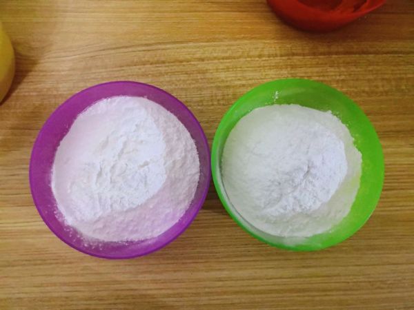 双色黑芝麻汤圆