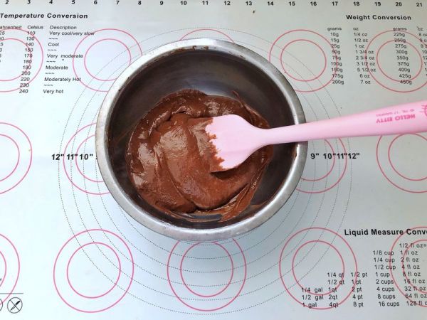 巧克力果酱慕斯蛋糕