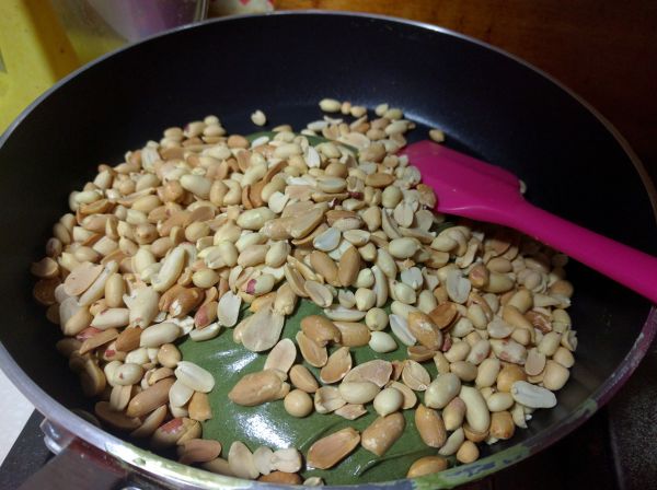 抹茶花生牛轧糖