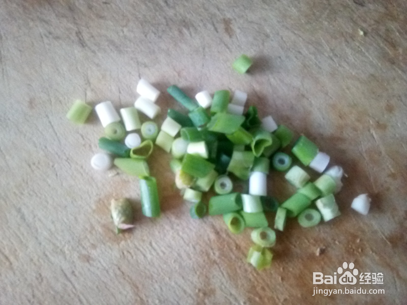 茼蒿炒松仁小肚