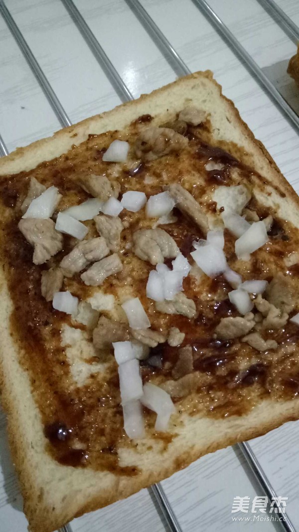 黑椒牛肉土司披萨