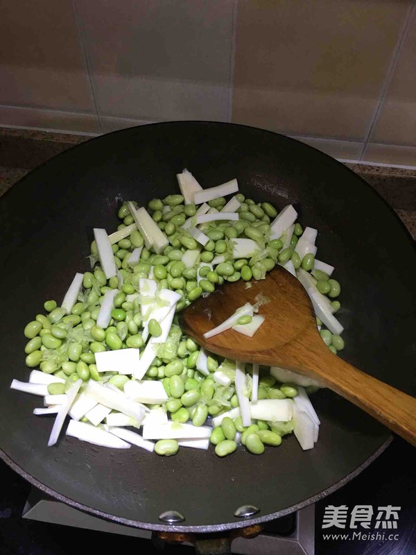 茭白毛豆家常小炒