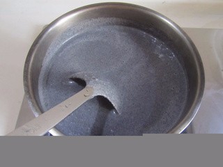 首乌黑芝麻糊的做法