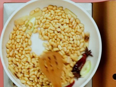 如何将黄豆做的更加好吃