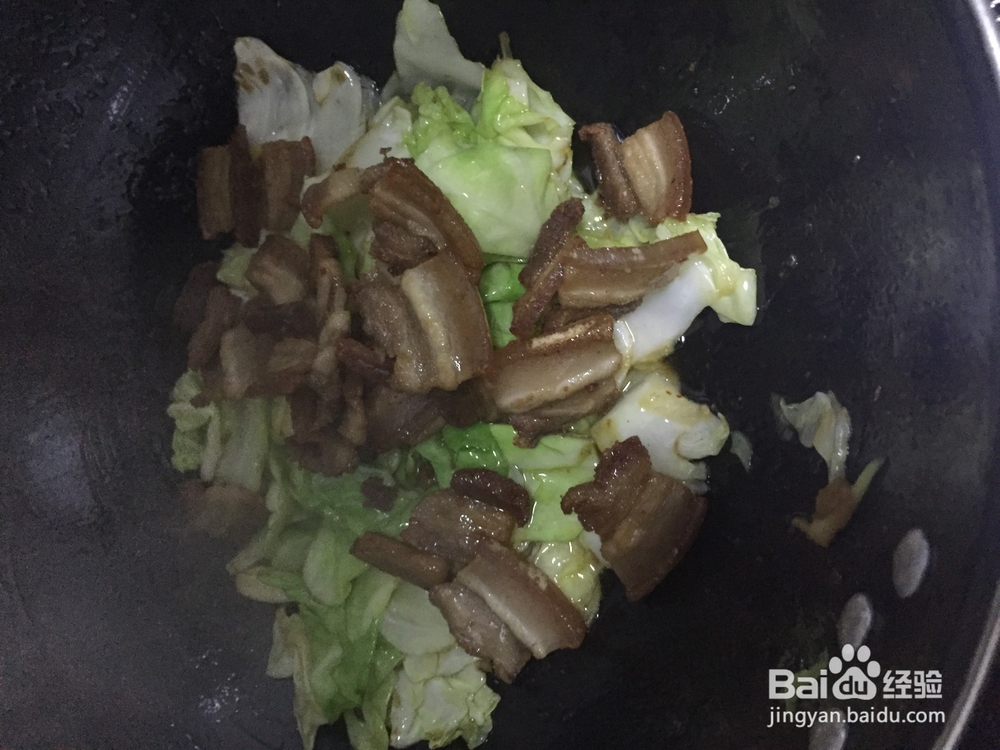 手撕包心菜炒五花肉的简单之法
