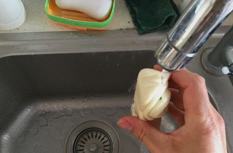 微波炉可以蒸生包子吗?还是只能加热熟包子
