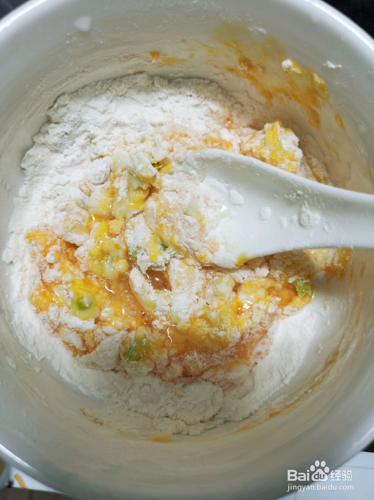 鸡蛋烙饼面粉的做法