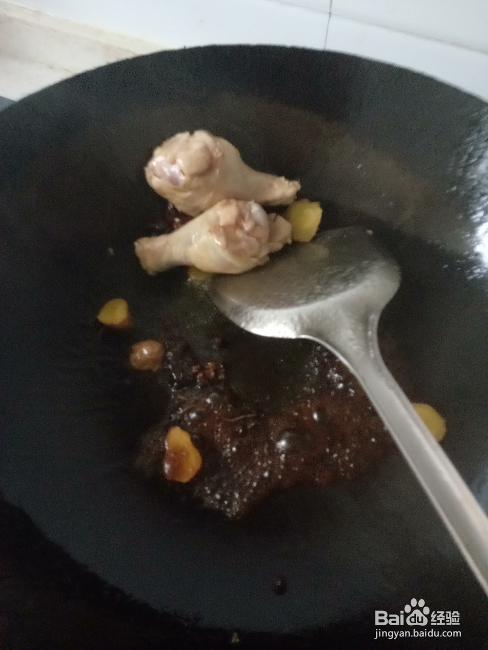 砂锅土豆鸡腿汤