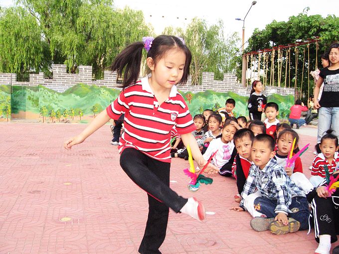 毽球的踢法和规则是什么