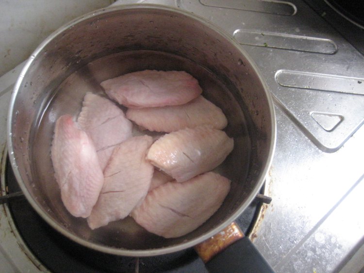 如何做出正宗的可乐鸡翅