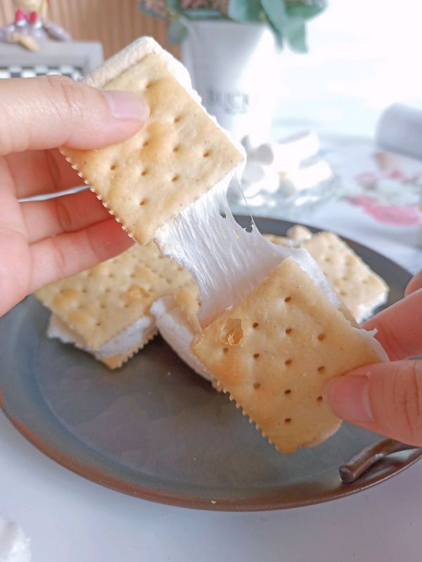 棉花糖烤苏打饼干