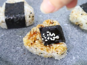 超级好吃的照烧饭团