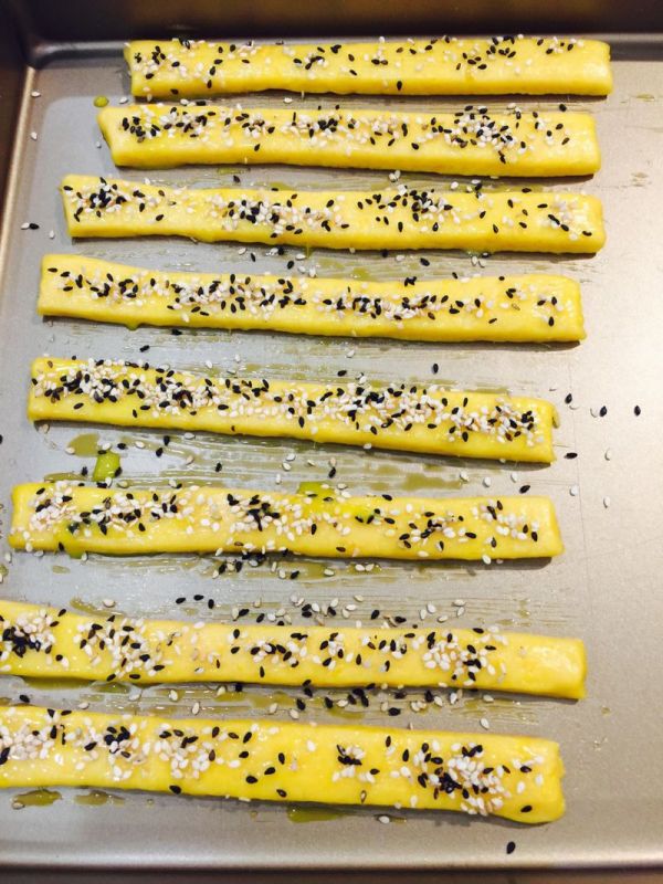 香脆芝麻红薯条