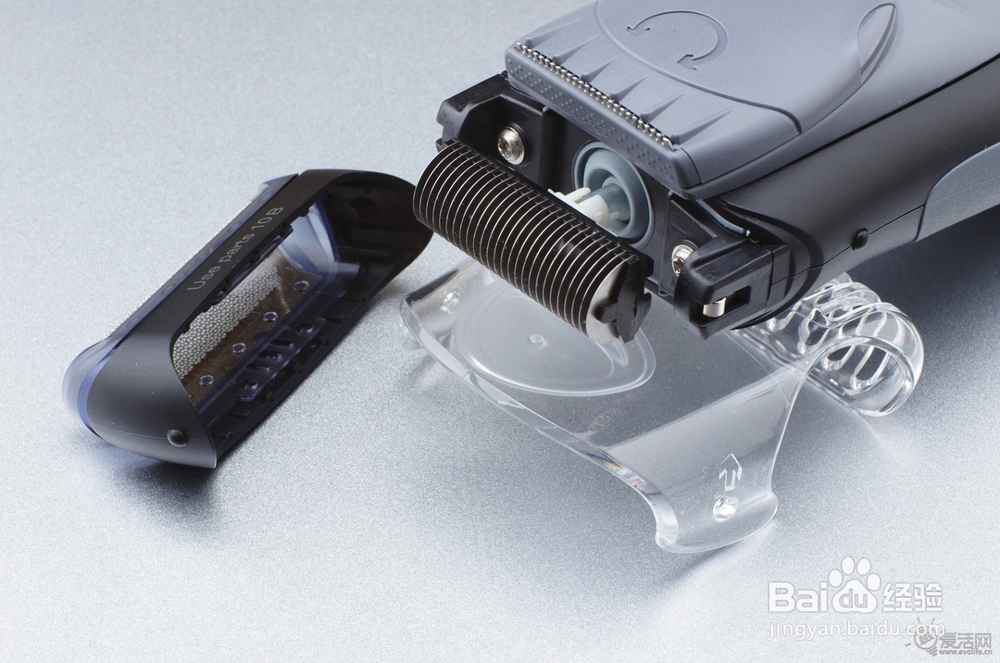 电动剃须刀如何清洗