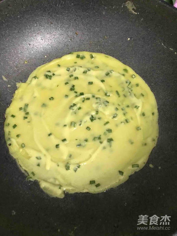 葱香鸡蛋饼的做法