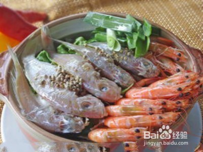 老年人患上骨质疏松吃什么有利？