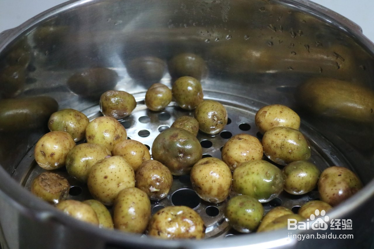 土豆红烧肉的做法