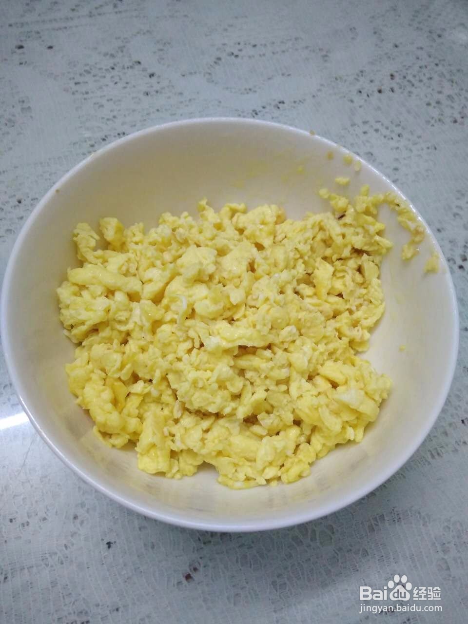 韭菜鸡蛋馅儿水饺的做法