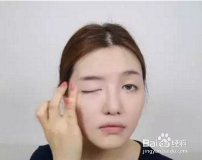 一妆变成八国混血儿