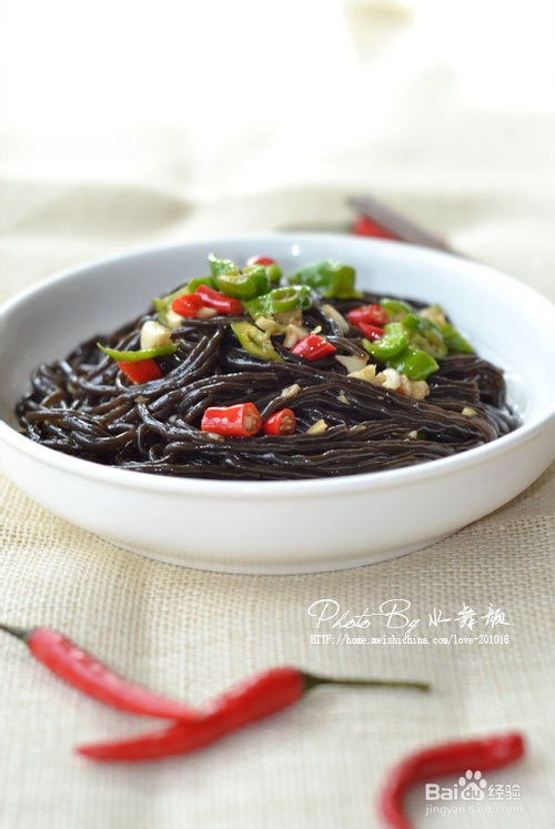 酸辣酸辣蕨根粉