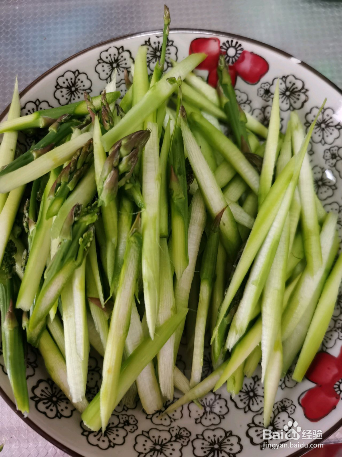 家常菜:芦笋肉丝的做法