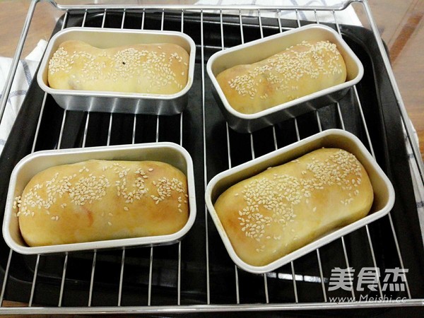 葡萄干餐包的做法