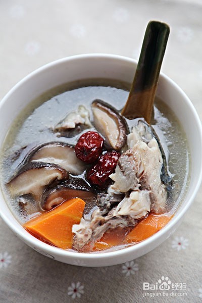 怎样制作鲫鱼炖白菜