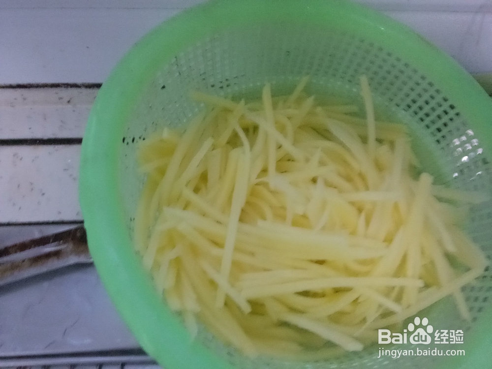 拌土豆和胡萝卜丝