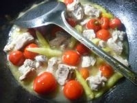 不一样的辣之泡椒排骨新吃饭