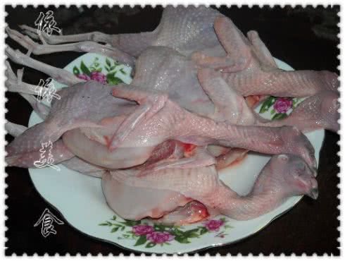 红枣枸杞蒸鹌鹑