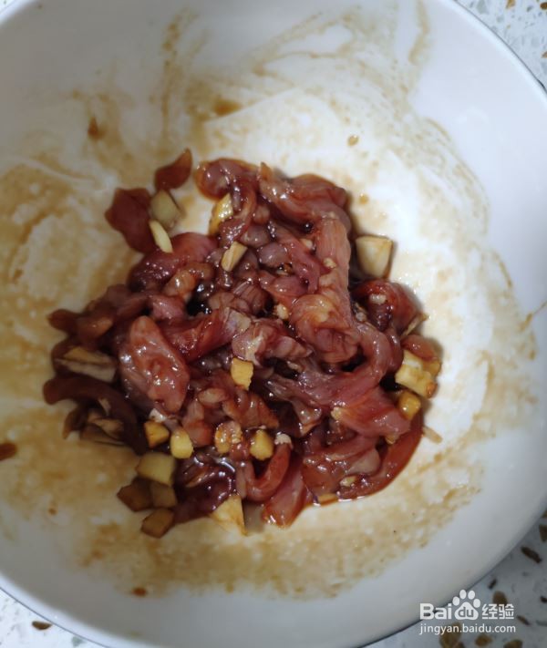 毛豆火腿炒肉的家常做法