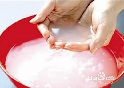 床单黑霉斑怎么洗掉