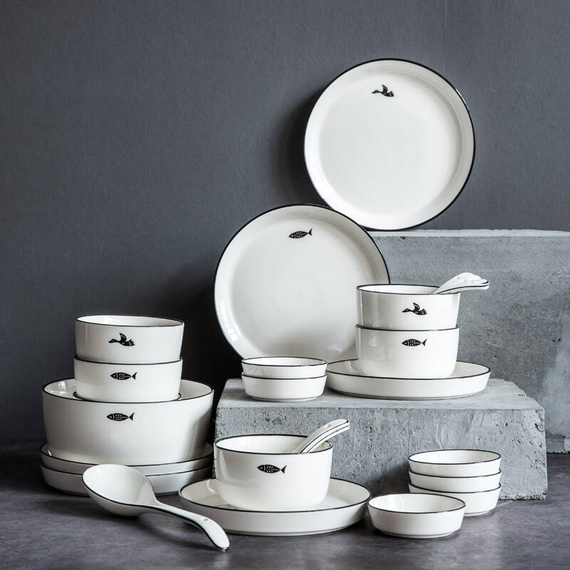 触感光滑的易清洗餐具套装精选