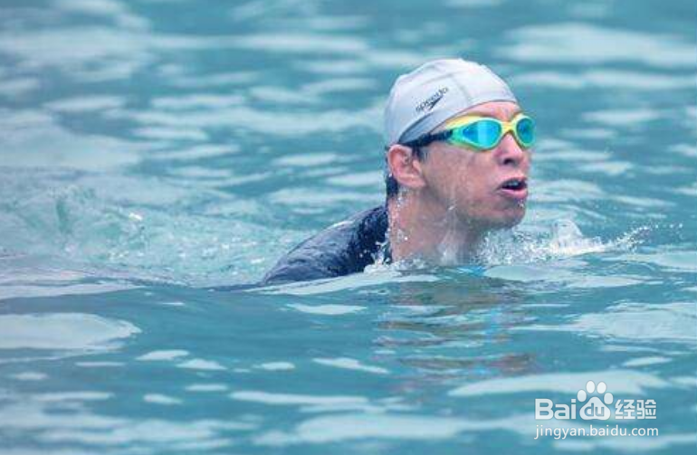 如何快速学会游泳?
