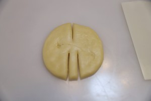 可爱的蝴蝶结面包怎么做
