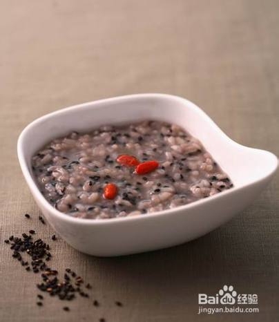 夏季多吃粥和蔬菜 七种最好的养生食物