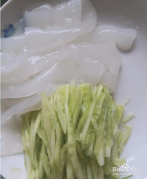 五彩拉皮的做法凉拌菜