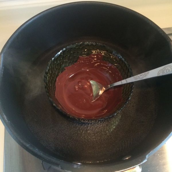 巧克力烫面纸杯蛋糕
