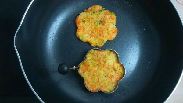杂蔬奶酪米饭饼
