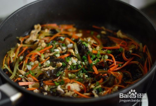 超好吃家常版鱼香肉丝是如何做的？