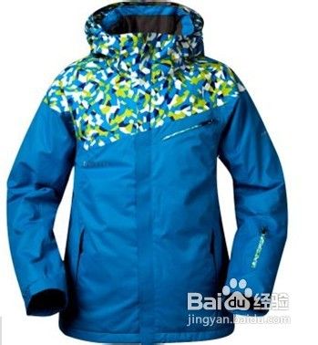 怎样区别滑雪服和冲锋衣