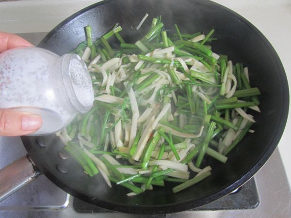 杏鲍菇炒水芹菜
