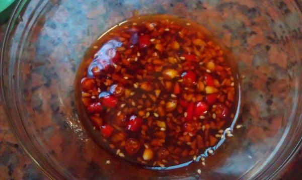榨菜温拌虫草花