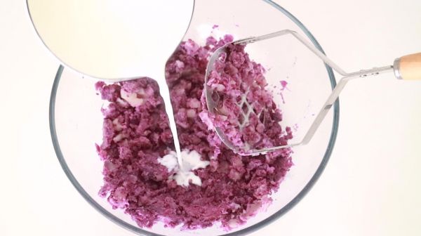 紫薯奶酪小团子