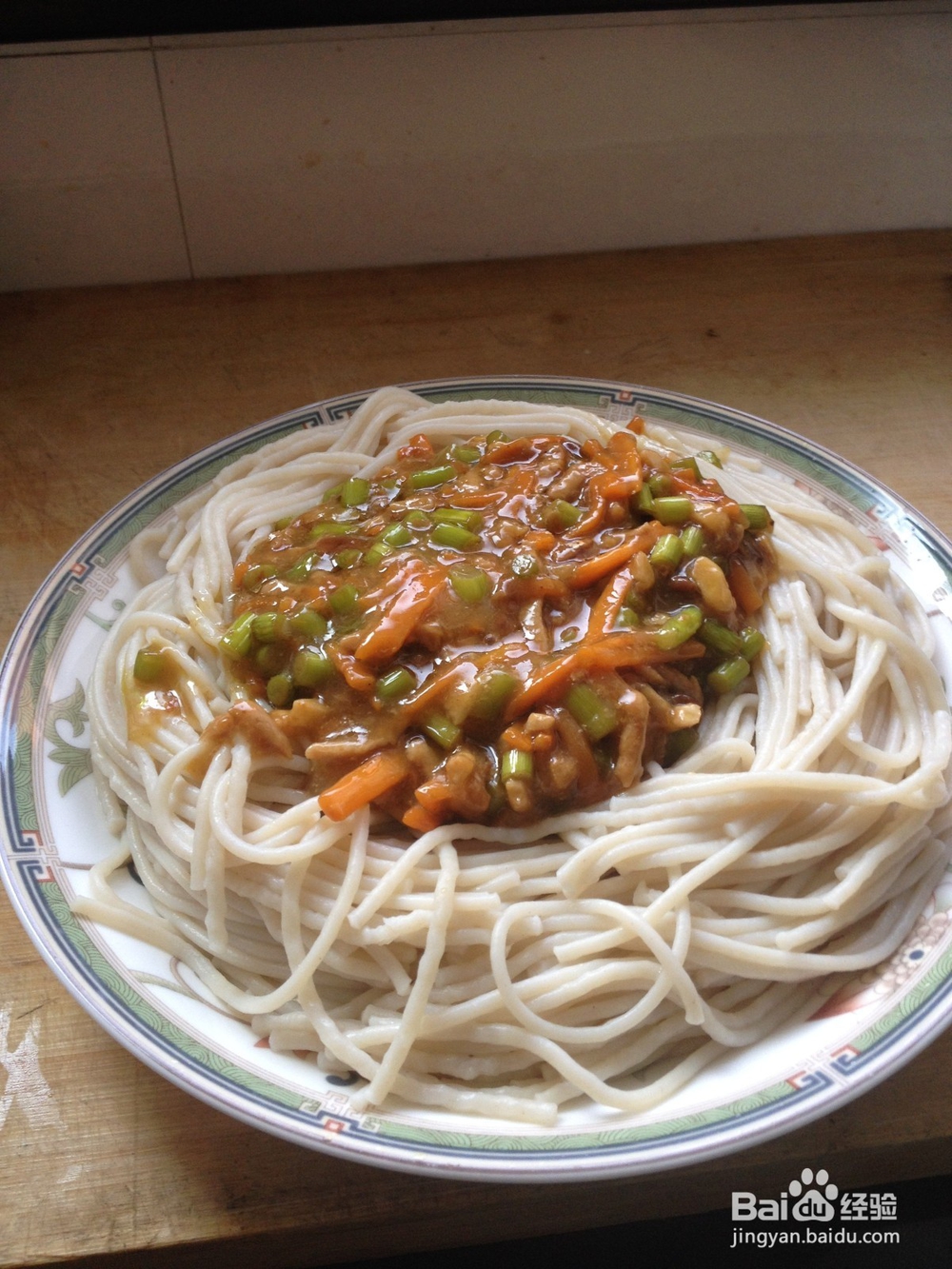 酱香肉丝拌莜面